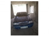 مرسيدس بنز C 220 2000 Image 2