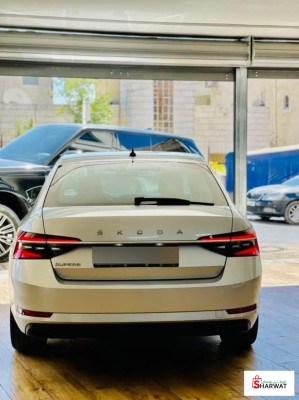 سكودا سوبيرب 2021 Image 2