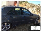 مرسيدس C200 2005 Image 3