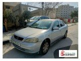 اوبل استرا 2004