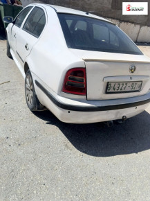 سكودا اوكتافيا 2004