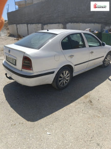 سكودا اوكتافيا 2004 Image 3