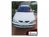 رينو ميغان 1999