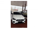 مرسيدس بنز E 300 2021 Image 3