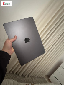 ماك بوك برو كرتونة