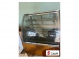 عدة وثلاجات للبيع