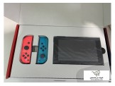 جهاز لعبة nintendo switch مستعمل لمدة قصيرة  Image 3