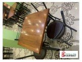 عدة كوفي شوب شبه جديده للبيع طاول...