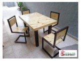 طاولة سفرة حجم ممتاز مع 4 كراسي