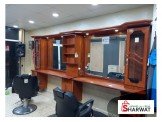 صالون حلاقة رجالي مع كراسي عدد ٢
