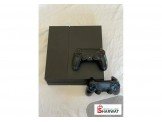 جهاز PlayStation 4 بحالة ممتازة