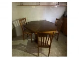طاولة سفرة بحالة الوكالة