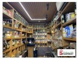 ديكور محل خشب جديد مع باب المنيوم جديد