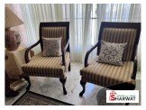 طقم ٧ مقاعد خشب طبيعي مع طاولة بحالة ممتازة Image 2
