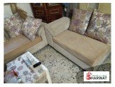 كنب مميز لون بيج شبه جديد وكمان طقم كنب صغير  Image 2
