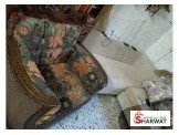 كنب مميز لون بيج شبه جديد وكمان طقم كنب صغير  Image 3