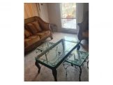 طقم كنب مع طاولة زجاجية