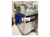 مطعم بروست كامل للبيع بحالة ممتازة Image 3