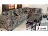 كنب زاوية مع طاولة وسط و 4 اسكملات Image 2