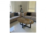 طقم كنب مستورد بالضافة الى طاولة وسط و مساعدان Image 2