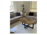 طقم كنب مستورد بالضافة الى طاولة وسط و مساعدان Image 3
