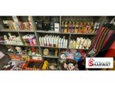 محل كوزمتكس وهدايا للبيع 