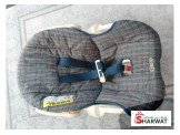 كوت أطفال / للسيارة بحالة ممتازة Image 3