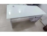 مكتب سكرتيرة بحالة ممتازة للبيع م...