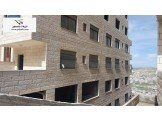 شقة ثلاث غرف غير مفروشة