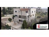 فيلا أكثر من خمس غرف غير مفروشة