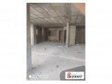 شقة أكثر من خمس غرف عظم