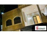 فيلا ثلاث غرف غير مفروشة