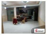 شقة ثلاث غرف غير مفروشة