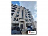 شقة ثلاث غرف غير مفروشة