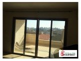 شقة ثلاث غرف غير مفروشة
