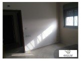 شقة ثلاث غرف غير مفروشة Image 2