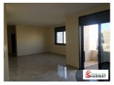 شقة ثلاث غرف غير مفروشة