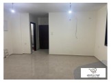 شقة ثلاث غرف غير مفروشة Image 2