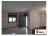 شقة ثلاث غرف غير مفروشة