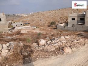 ارض مستوية سكنية شرق ذنابه بالقرب من مصنع الشوكولا واصلها جميع الخدمات طابو قدمويم تصلح للسكن Image 3