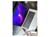 Apple  ابل MacBook pro 2017 - مستعمل -  Image 2