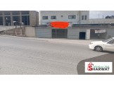 للايجار - 3 مخازن على الشارع الرئ...