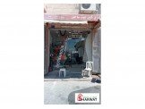 للبيع - محل على شارع رئيسي وسط ال...