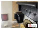 للبيع - مكتب عبارة عن غرفتين وصالة ومطبخ وحمام مشطب حديث Image 3