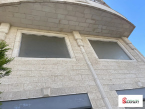 فرصة استثمارية مميزة للبيع – محل تجاري بابين بشارع القدس Image 2