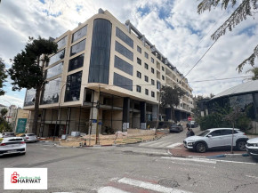 محل تجاري للبيع في موقع مميز وحيوي Image 3