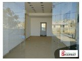 للايجار - 4 محلات على الشارع  Image 2