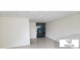 للايجار - محل مع حمام ومطبخ صغير Image 2