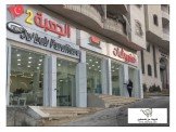 للبيع - محل على شارع, فل تشطيب ,ديكور 