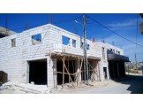 للبيع - 6 محلات تجارية بمساحه 500...